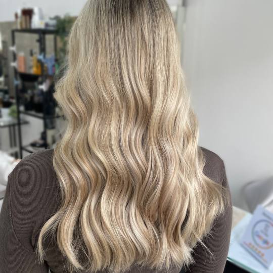 Nega i lepota NS 1 #novisad Pramenovi Balayage paket: pramenovi + preliv + BOTOX + šišanje + fenir