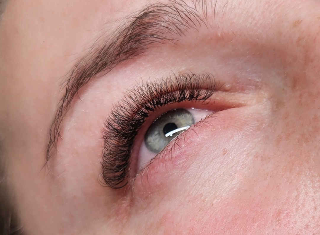 Butik Lepote #beograd Nadogradnja trepavica Nadogradnja trepavica - manji i srednji ruski volumen