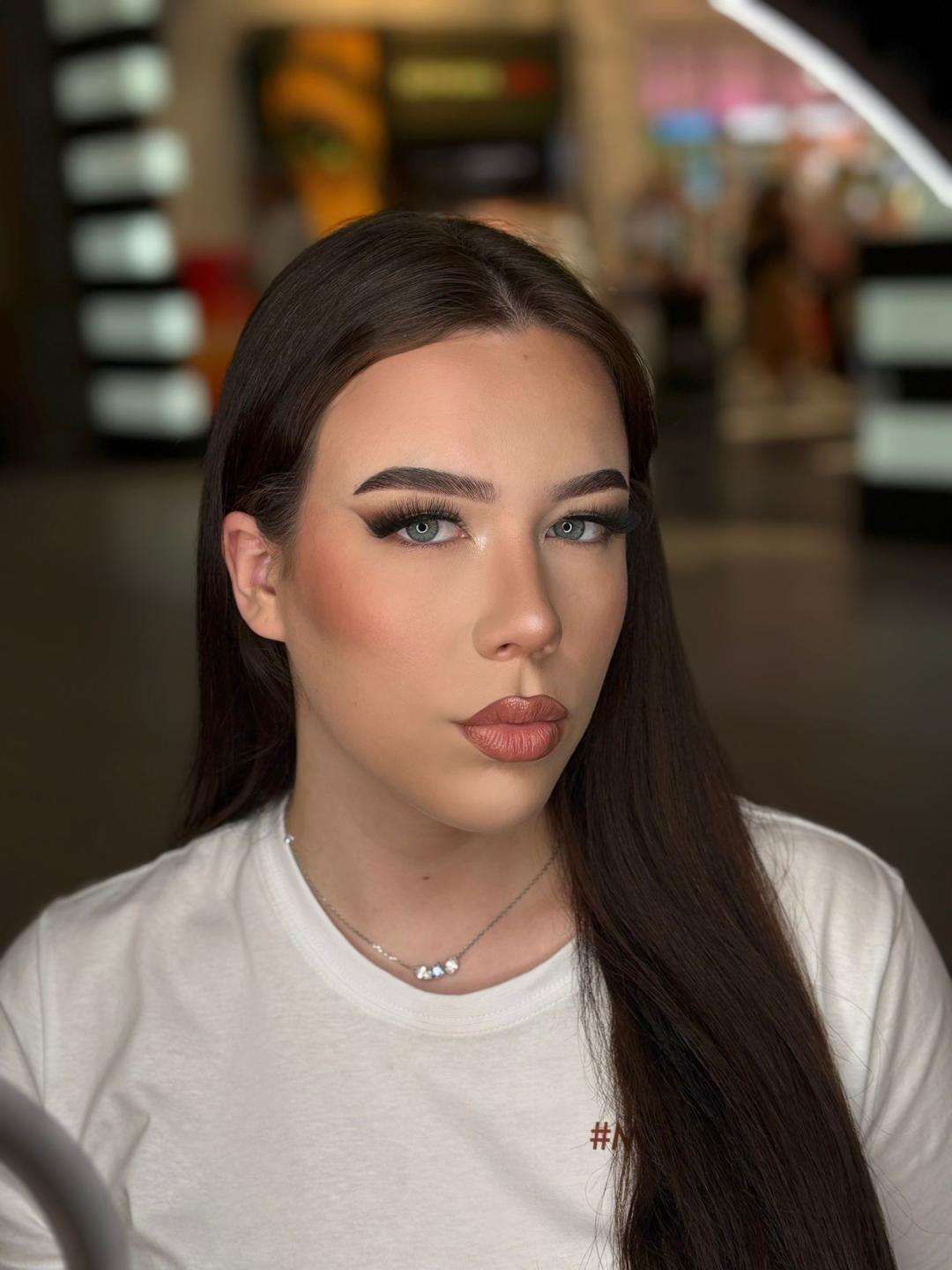 Profesionalno šminkanje - Varnelli Studio, Beograd Make-up / šminkanje Lice Make-up / šminkanje, Beograd, Vračar, Čubura, Crveni krst