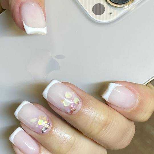 Beauty room Zvezdara #beograd Lakiranje noktiju French - dodatak uz uslugu