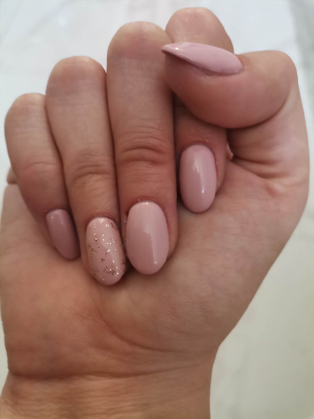 Beauty by Tamara #beograd Ojačavanje noktiju Ojačavanje prirodnih noktiju gelom