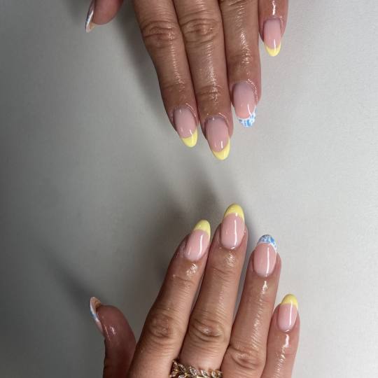 Grkinja Beauty Studio #krusevac Korekcija noktiju Korekcija noktiju - salonski rad