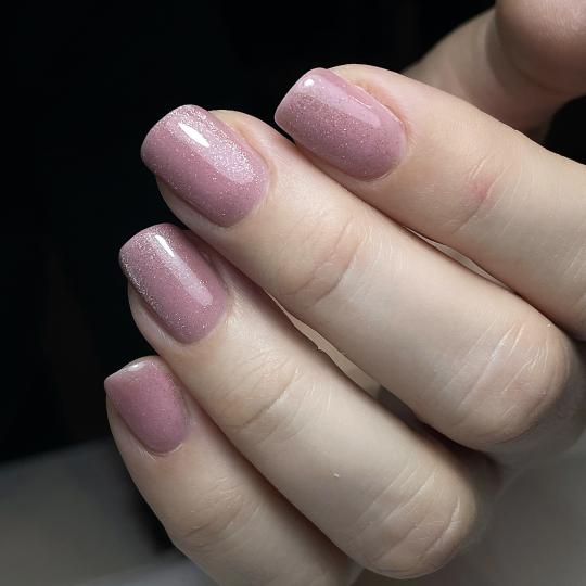 Nails Studio #beograd Ojačavanje noktiju Gel lak / rubber baza