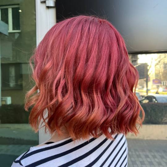 aBeauty Salon Lepote #beograd Blajhanje kose Skidanje boje - kosa srednje dužine Dobrodošli u aBea