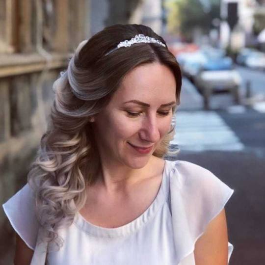 Headroom #beograd Svečane i frizure za svadbu Svečana frizura - srednje složena ✂ Nikola
