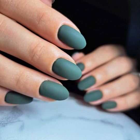 Ashanti Beauty Salon & Academy #beograd Ojačavanje noktiju Ojačavanje prirodnih noktiju gelom - bo