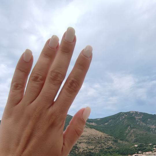 Be YOU tiful #novisad Ojačavanje noktiju Ojačavanje prirodnih noktiju Dipping powder tehnikom