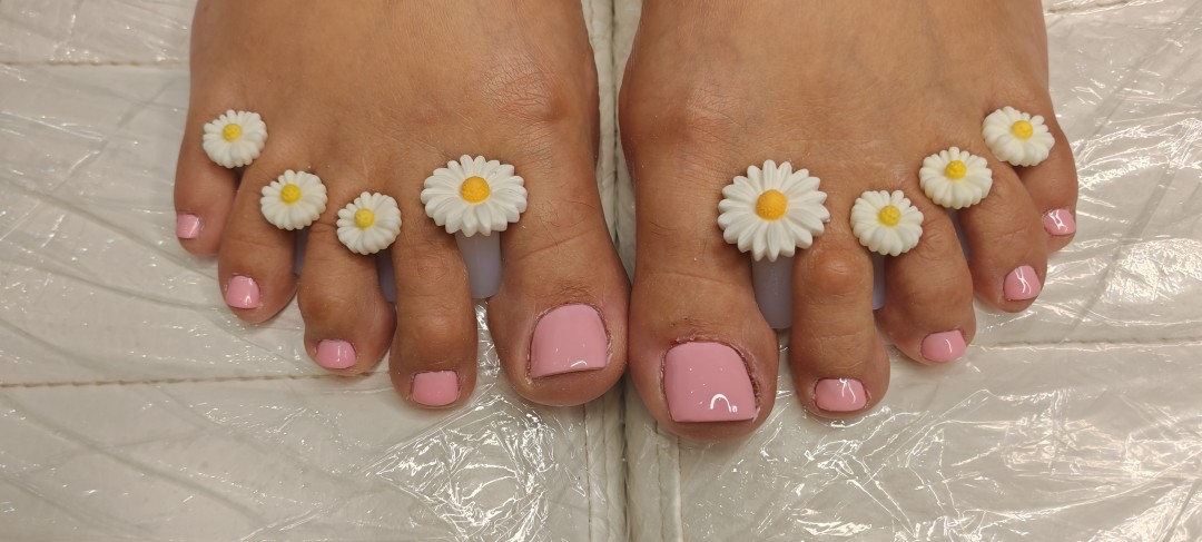 Gel lak - noge - Micy wallker studio, Požarevac Gel lak Nokti Gel lak, Požarevac, Centar