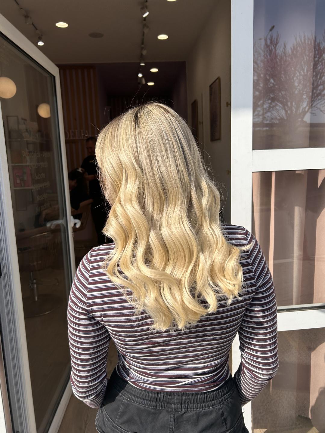 Pramenovi na foliju + feniranje - duga kosa - Cordelia, Beograd Pramenovi Frizerski saloni Pramenovi, Beograd, Slavija, Autokomanda, Neimar