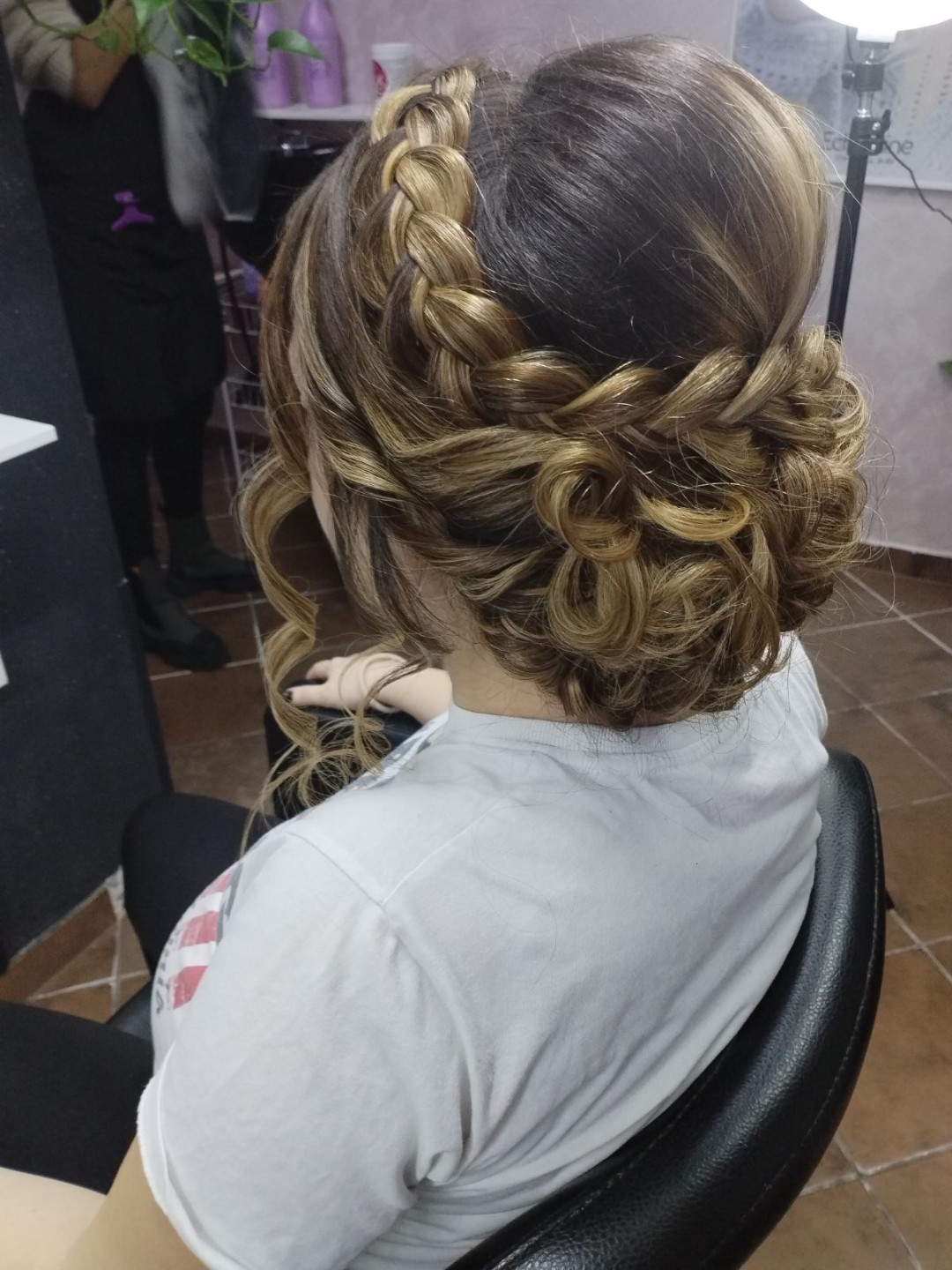 Natali 19 #beograd Svečane i frizure za svadbu Svečana frizura - duga kosa