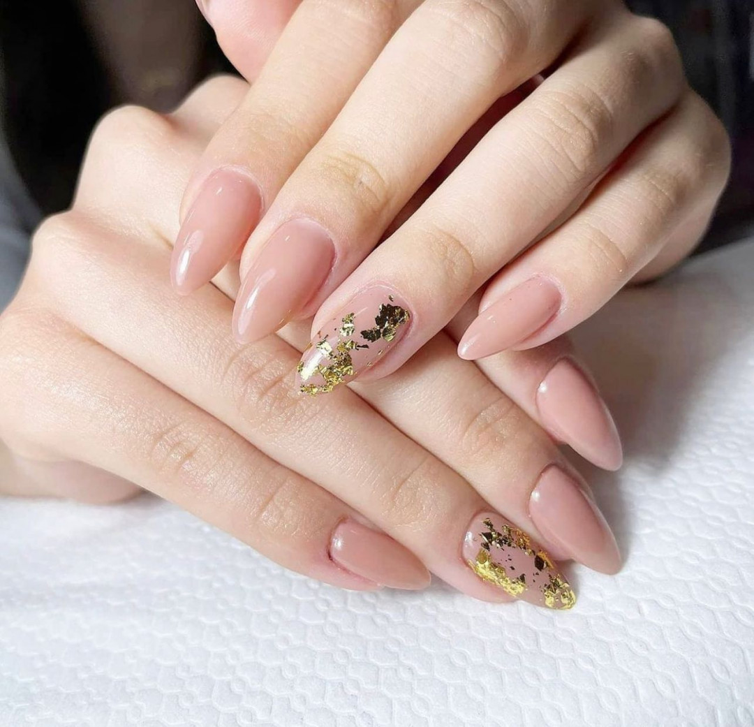 Miss Princess Make up #beograd Izlivanje noktiju Izlivanje noktiju gelom / akrilom / akry gelom - L dužina