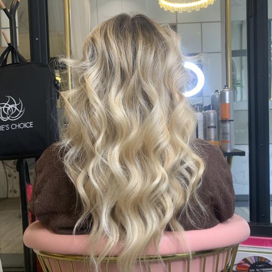 Beauty Industry Women1 #beograd Feniranje i stilizovanje Feniranje - duge kose
