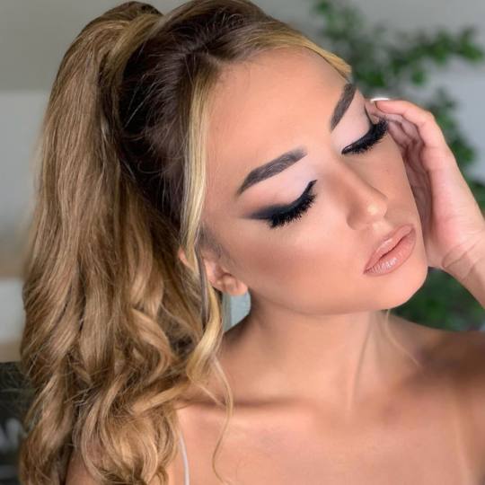 Studio Change #beograd Make-up / šminkanje Profesionalno šminkanje + veštačke trepavice