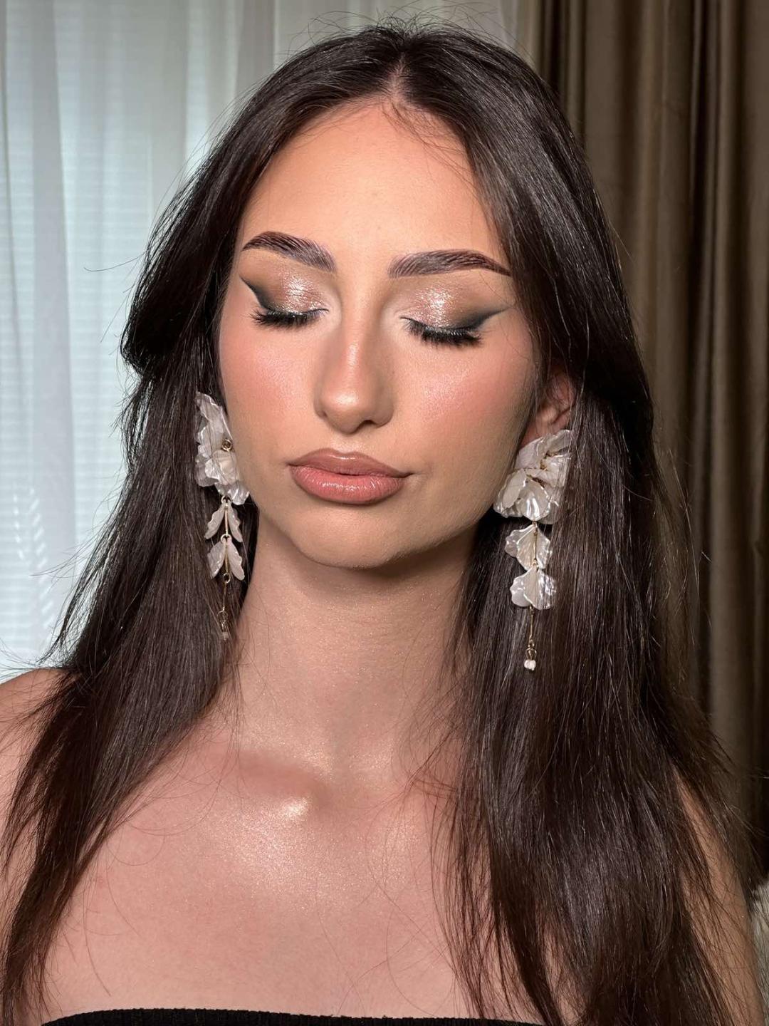 Evels Beauty #nis Make-up / šminkanje Profesionalno šminkanje + veštačke trepavice