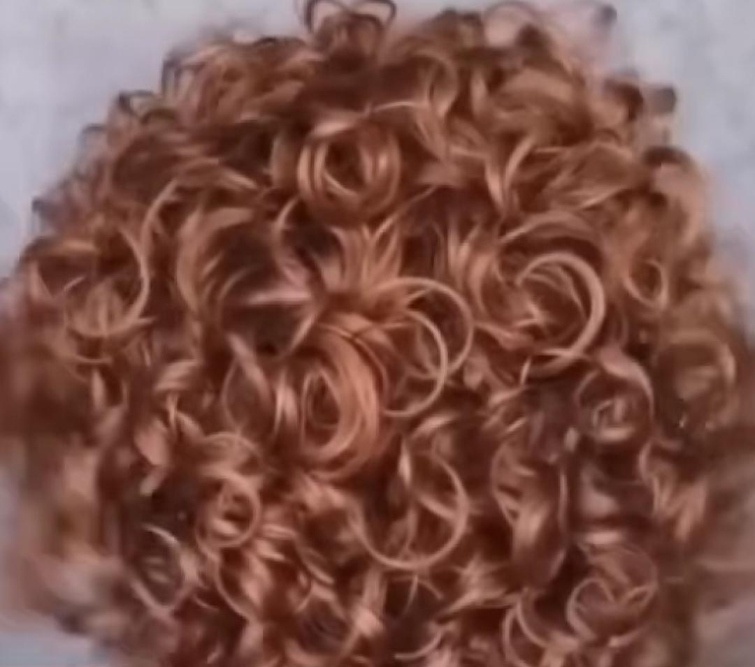 Mini-val voćnim kiselinama - kratka kosa - Astradas 2, Beograd Minival Frizerski saloni Minival, Beograd, Novi Beograd blokovi, Belville, Savski kej