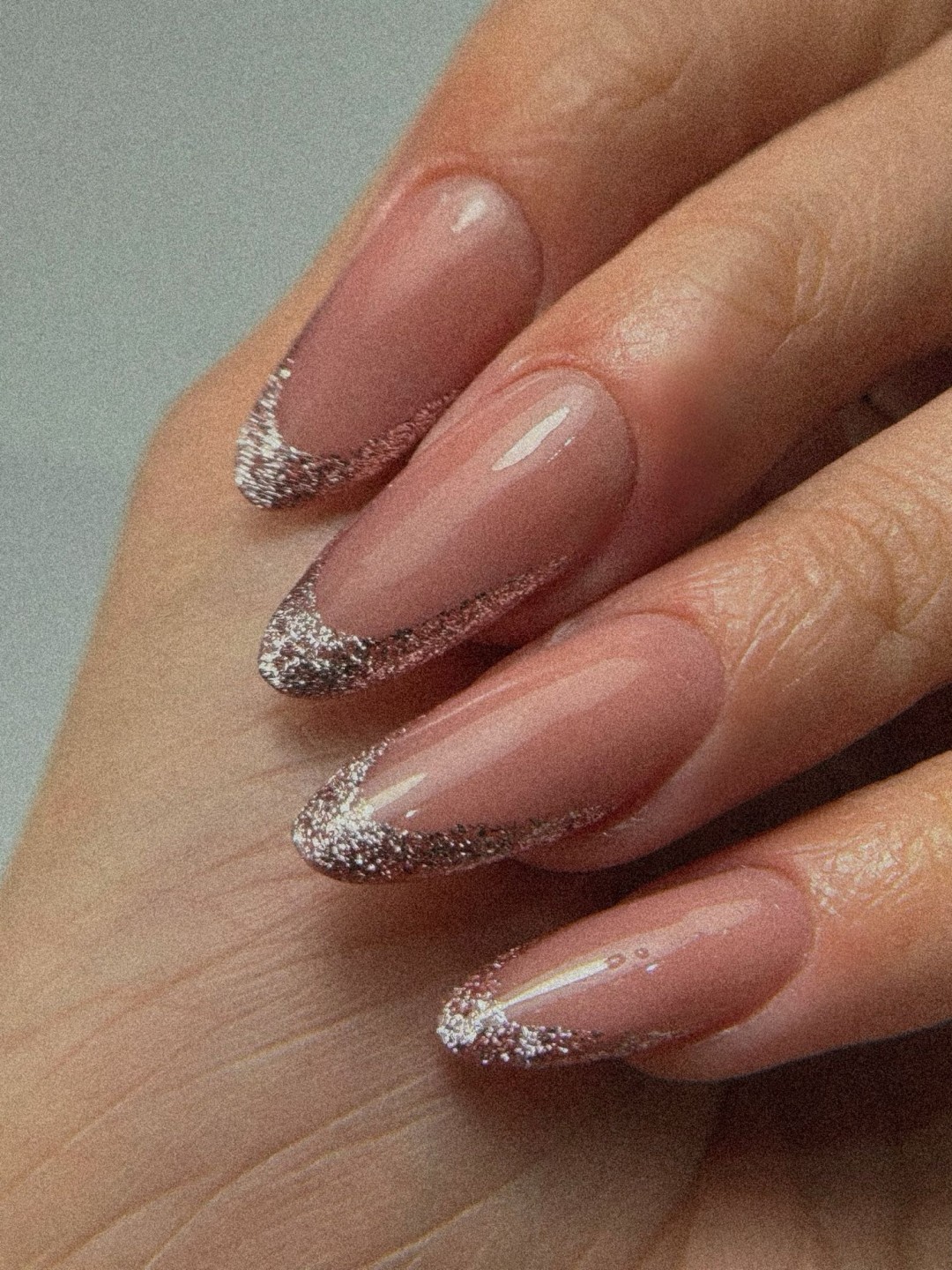La belle beauty corner #nis Izlivanje noktiju Izlivanje noktiju gelom - L dužina