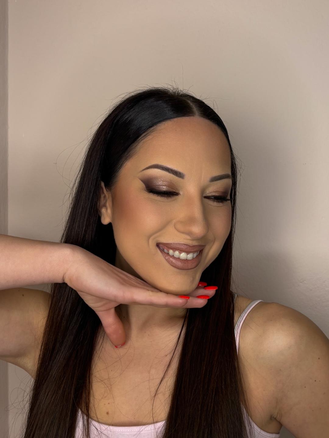 Profesionalno šminkanje - za svečane prilike - Aura Beauty, Beograd Make-up / šminkanje Lice Make-up / šminkanje, Beograd, Vračar, Čubura, Crveni krst