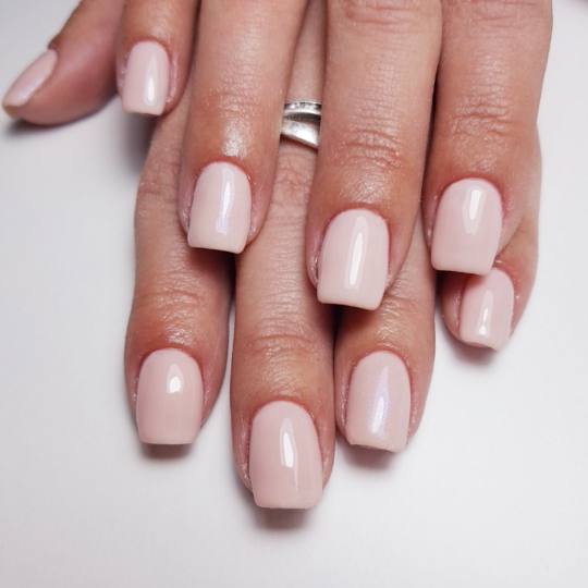 Ena beauty studio #nis Gel lak Trajni lak sa ojacanjem - ruke