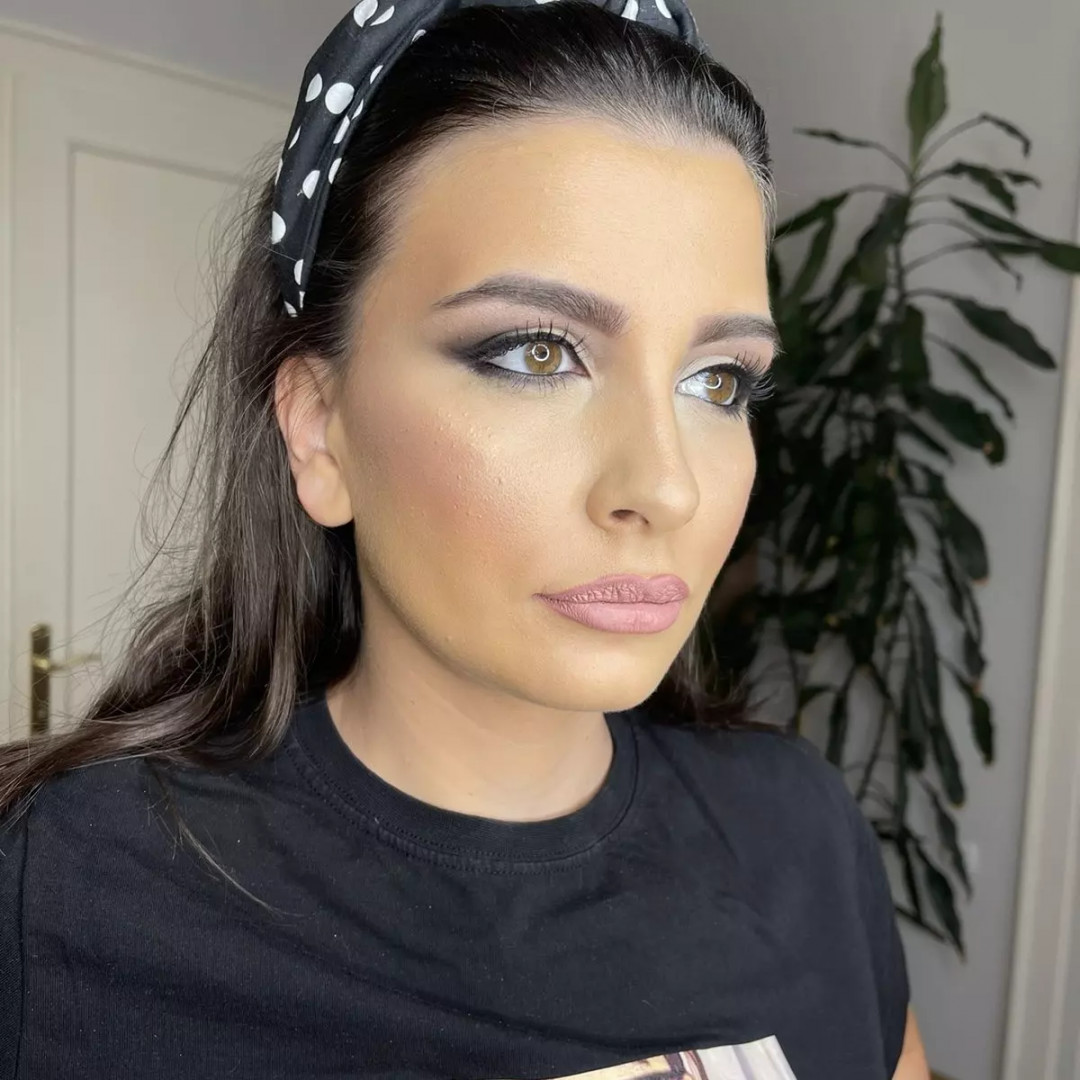 Ena beauty studio #nis Make-up / šminkanje Profesionalno šminkanje - bez veštačkih trepavica
