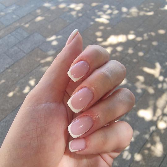 Zaza beauty #cacak Ojačavanje noktiju Korekcija kratki i srednji Nokti