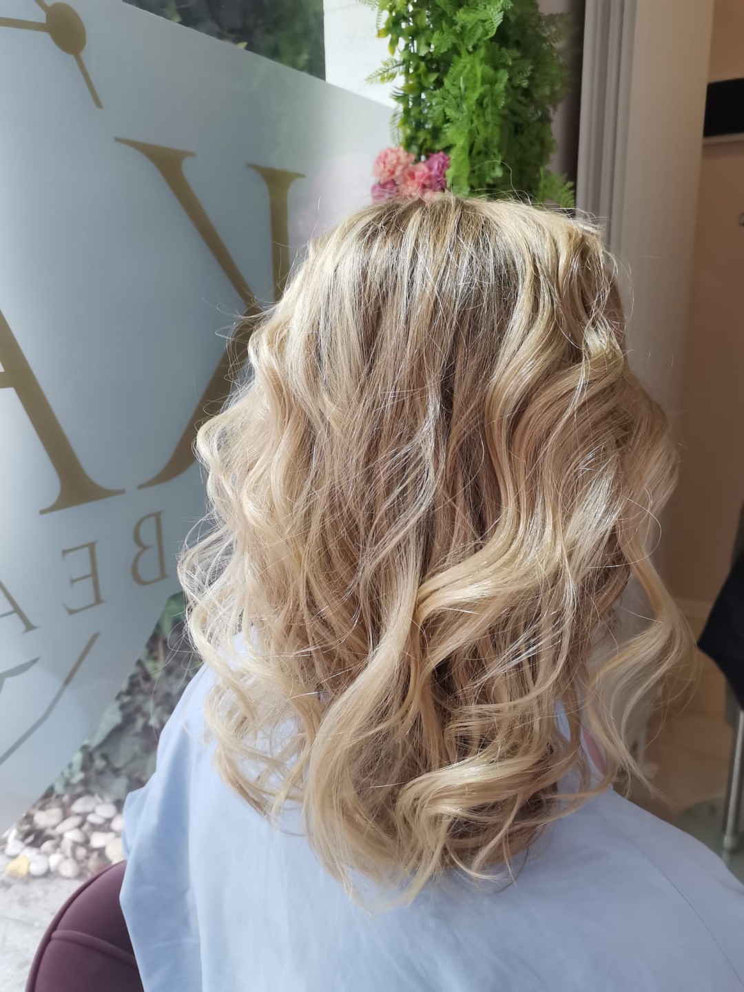 Kala Beauty lab #beograd Nega i ojačavanje kose Feniranje duge kose ravno/talasi