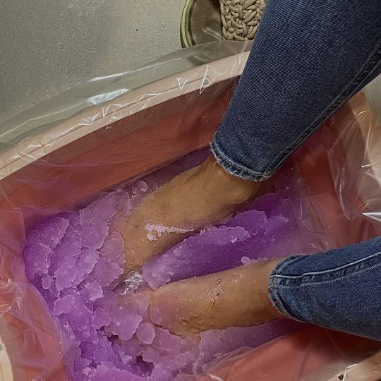 Studio Atina #beograd Estetski pedikir Collagen lux spa pedikir Dubinski hidrira kozu stopala, lisav