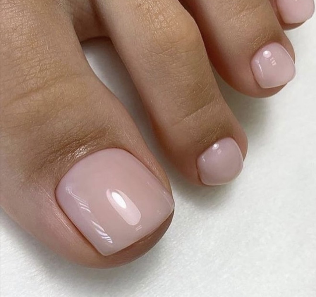 Beauty Line #beograd Estetski pedikir Estetski pedikir + gel lak