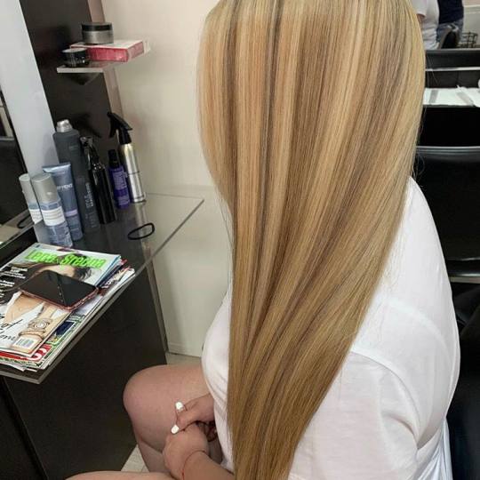 Hair Solutions #beograd Pramenovi Pramenovi na foliju 2 i više boja + preliv - ekstra duga kosa