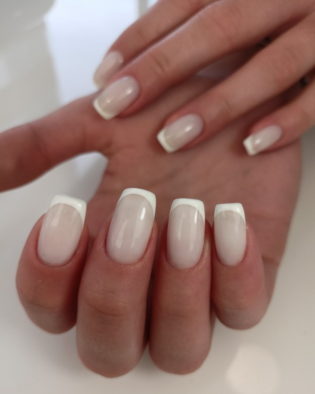 Nail office - TC BIG Rakovica #beograd Korekcija noktiju Korekcija noktiju gelom + french - S dužina