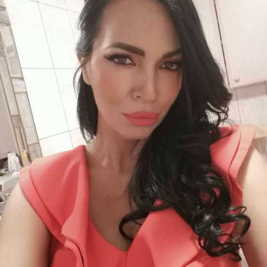 Bibi beauty centar #beograd Make-up / šminkanje Profesionalno šminkanje + veštačke trepavice smi