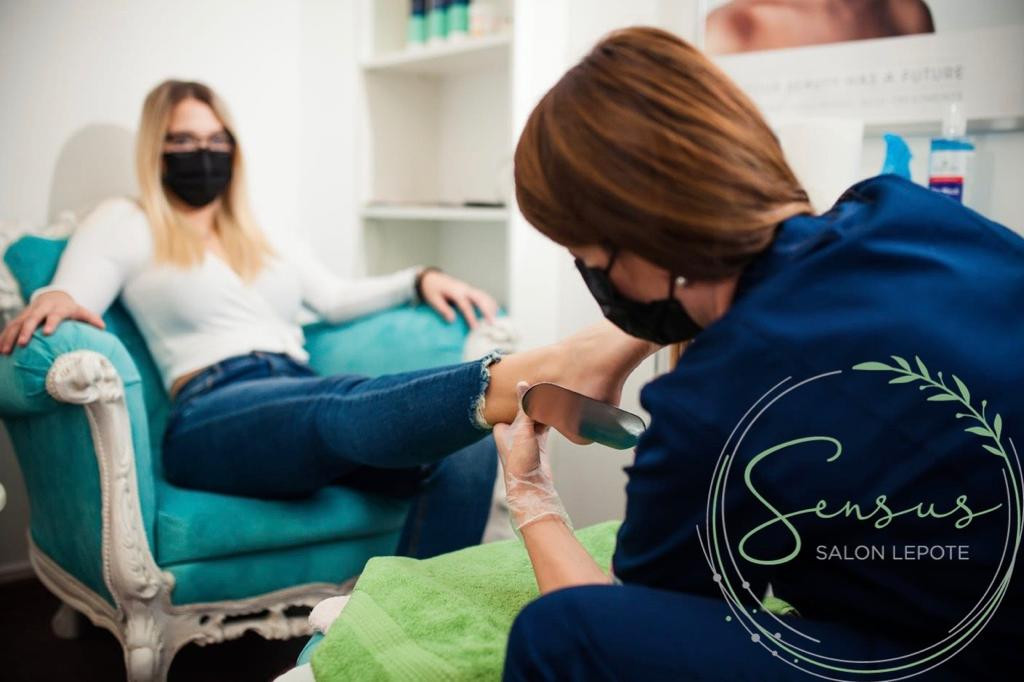 Sensus Zemun #beograd Estetski pedikir Estetski pedikir + gel lak