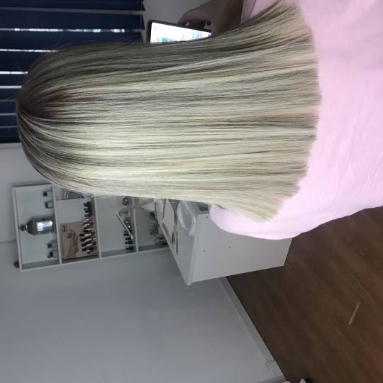 Friends beauty studio #beograd Žensko šišanje