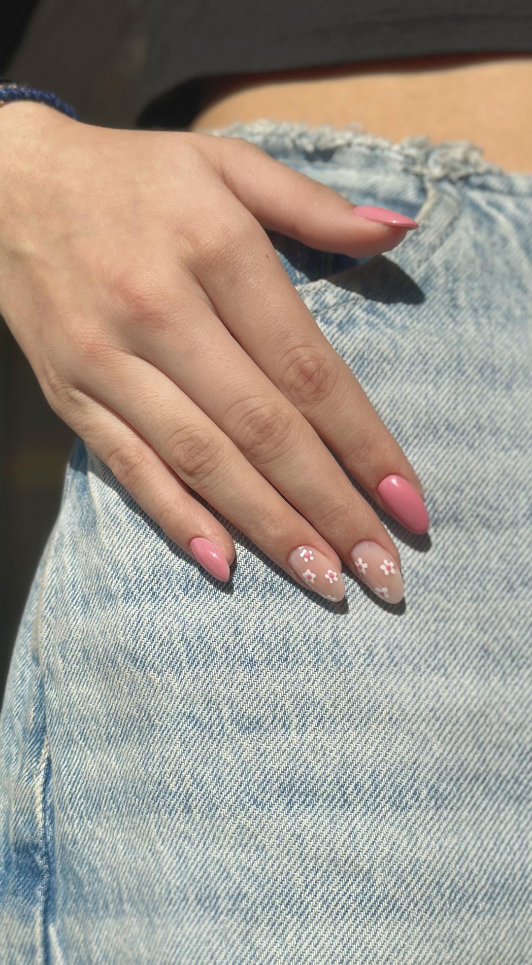 Lui beauty concept #beograd Korekcija noktiju Korekcija / ojačavanje noktiju gelom - S dužina