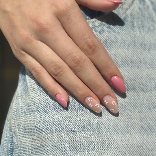 Lui beauty concept #beograd Korekcija noktiju Korekcija / ojačavanje noktiju gelom - S dužina