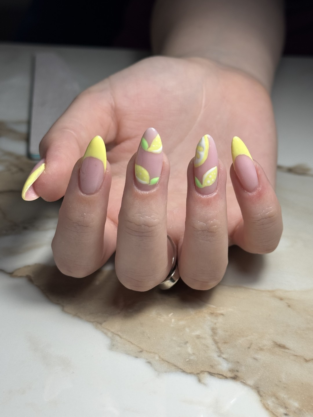 Omega Hair Style #novisad Izlivanje noktiju Izlivanje noktiju gelom - M dužina