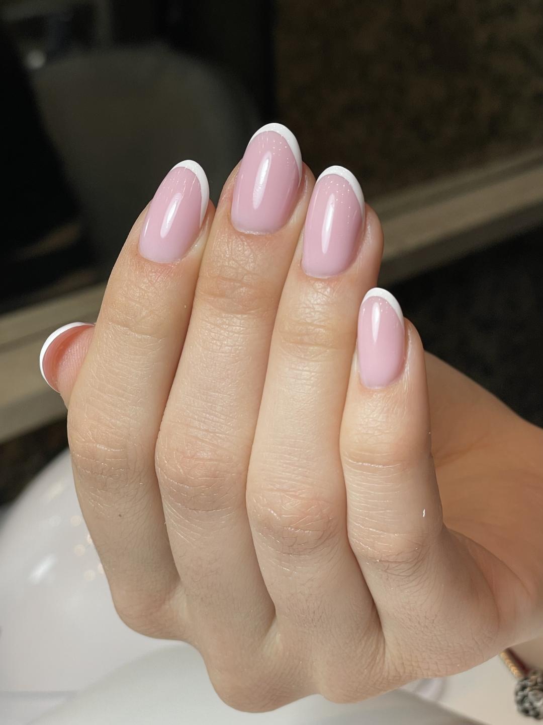 Korekcija noktiju gelom - Nails Studio, Beograd Korekcija noktiju Nokti Korekcija noktiju, Beograd, Banovo brdo