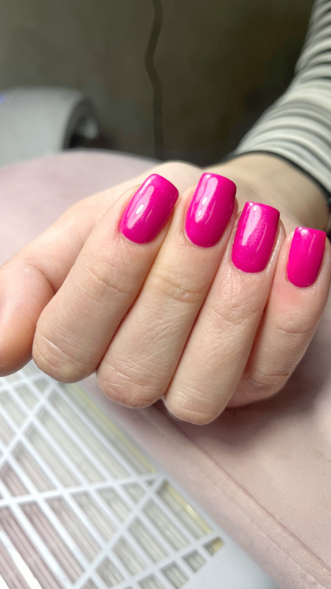 Xenija Beauty Room #beograd Korekcija noktiju Ojacavanje noktiju gelom i korekcija L dužina