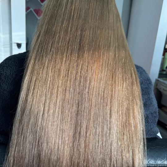 Astradas 2 #beograd Make-up / šminkanje Nadogradnja kose - 1 pramen (70 cm)