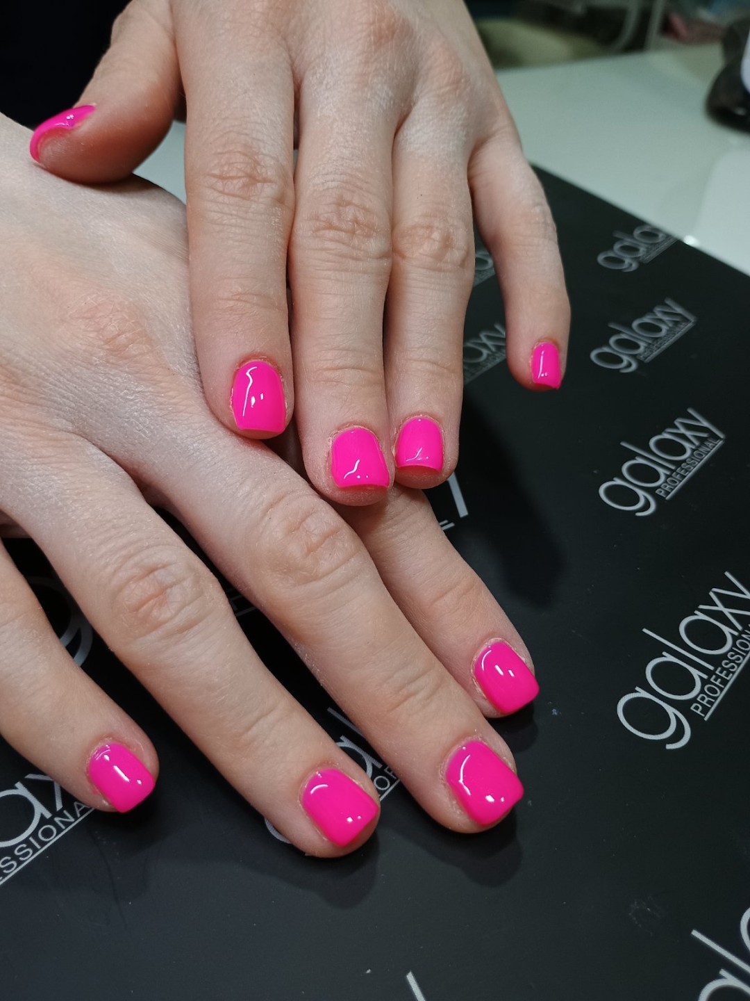 Lila Ly Beauty Studio #beograd Manikir Manikir + rubber baza