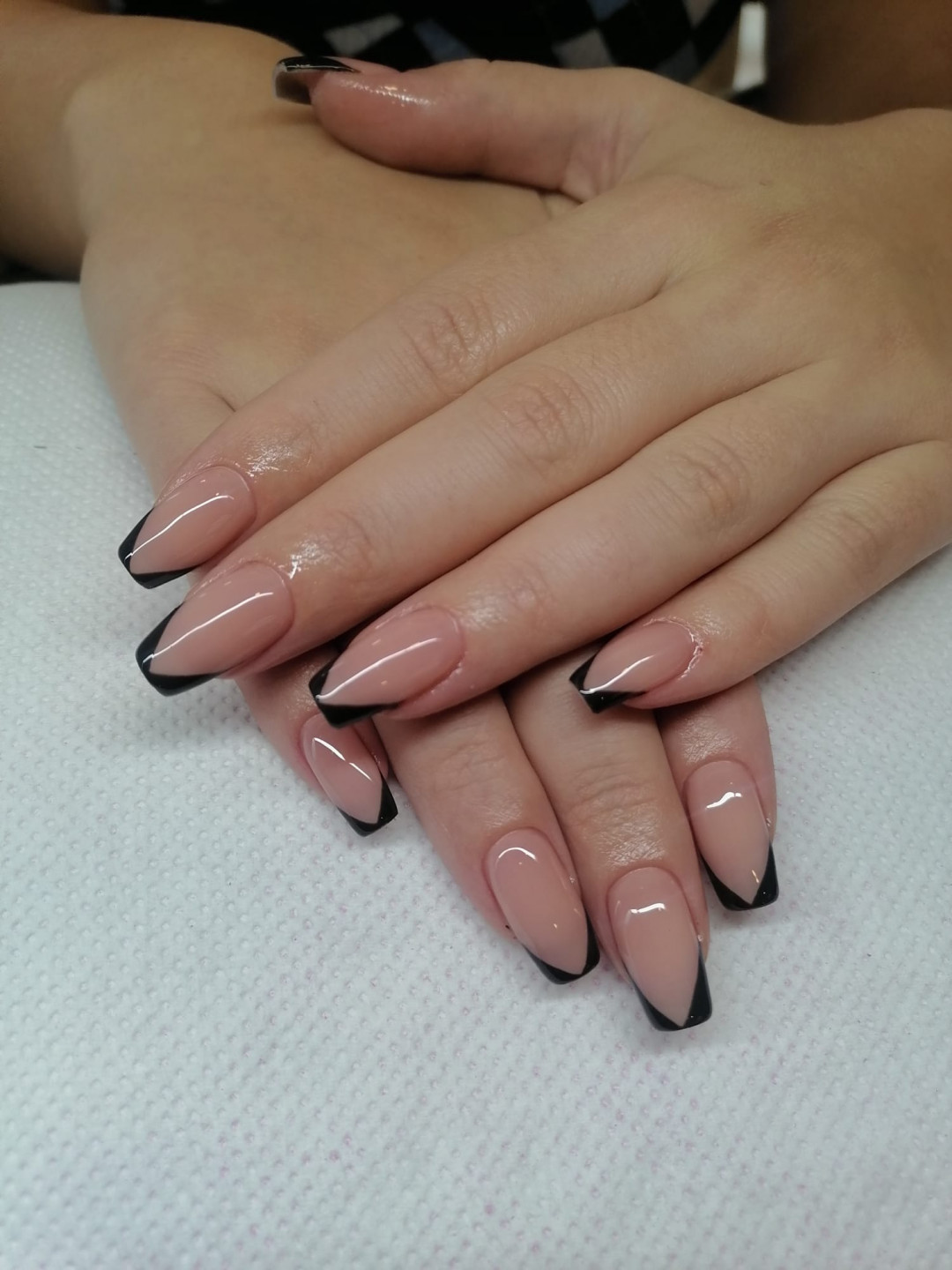 Bibi beauty centar #beograd Ukrašavanje noktiju Izlivanje noktiju + nail art