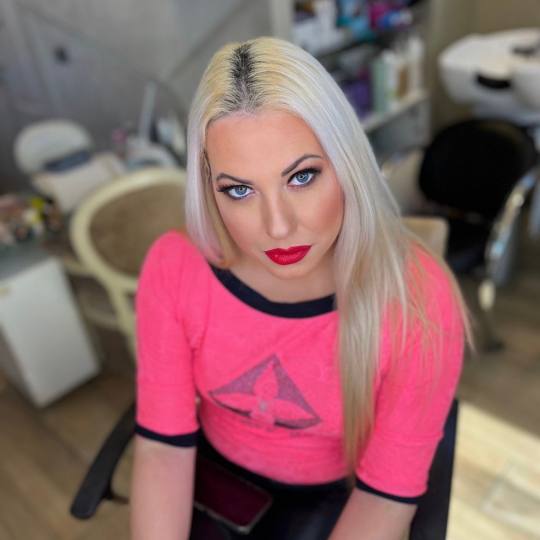 Bibi beauty centar #beograd Make-up / šminkanje Profesionalno šminkanje + veštačke trepavice BiB