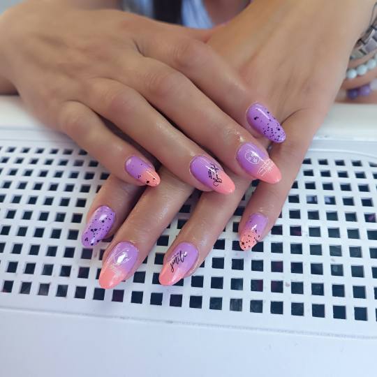 Taci nail art #beograd Izlivanje noktiju Nadogradnja noktiju