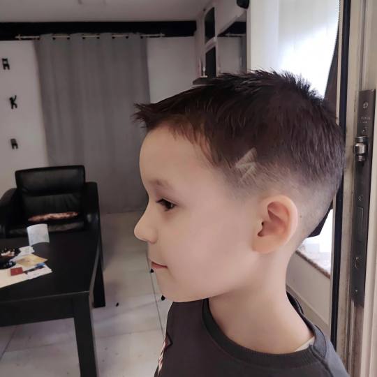 Ošiš #beograd Muško šišanje Dečije moderno šišanje Muški frizeri