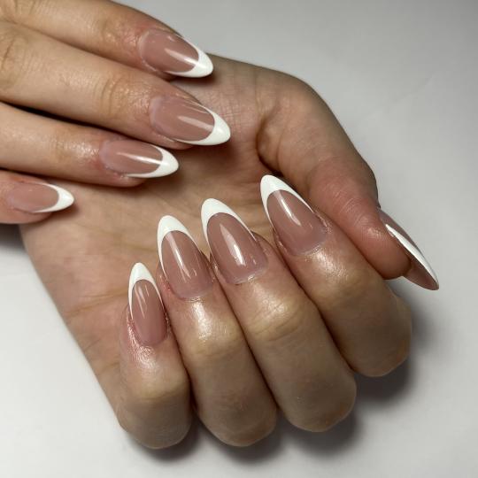 Princess beauty salon #nis Izlivanje noktiju Izlivanje noktiju gelom - M dužina