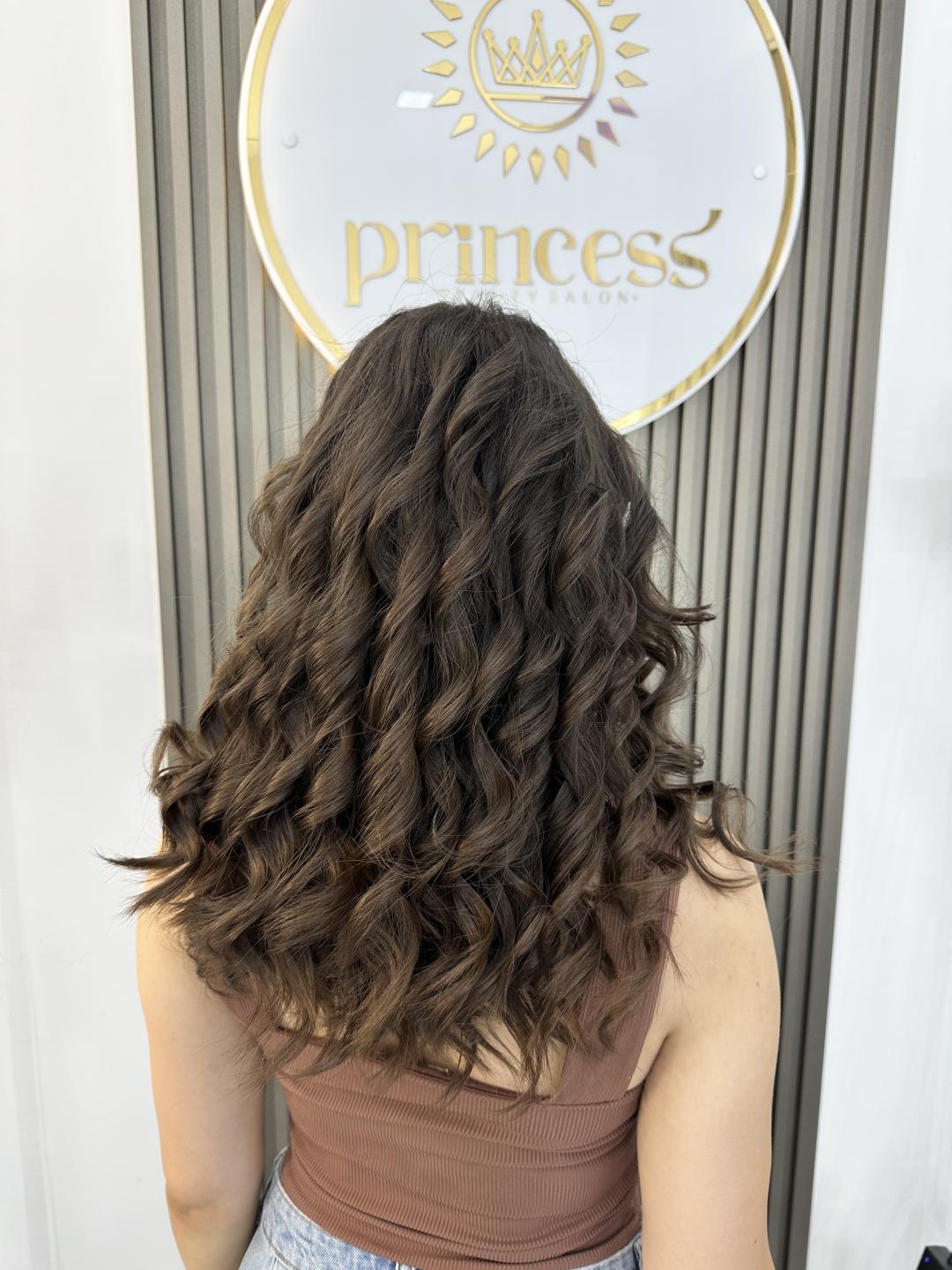 Svečana frizura lokne - kosa srednje dužine - Princess beauty, Niš Pletenice, kike, punđe Frizerski saloni Pletenice, kike, punđe, Niš, Palilula