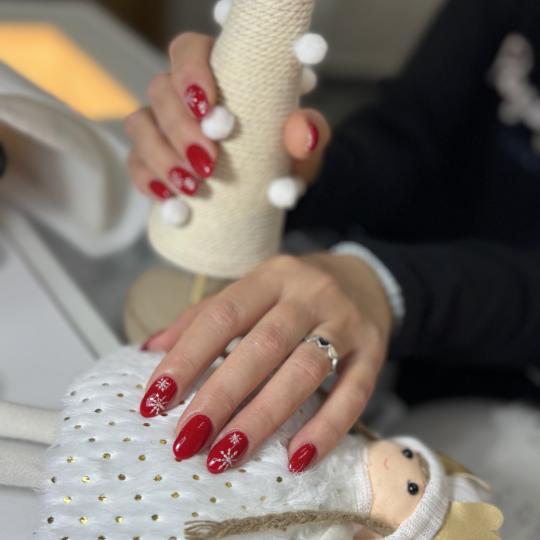 Studio lepote Cik Cak #beograd Korekcija noktiju Korekcija ojačanja noktiju