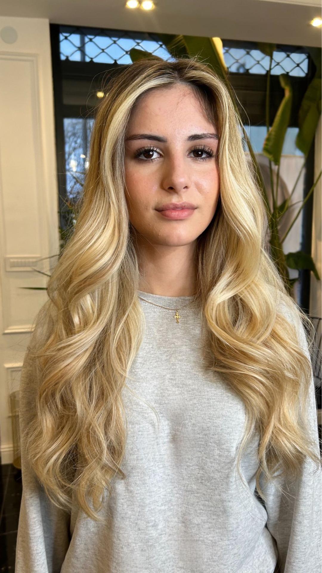 Pramenovi na foliju +Preliv + Feniranje +Šišanje +Black Caviar tretman - Esthetique Privé, Beograd Pramenovi Frizerski saloni Pramenovi, Beograd, Centar, Stari grad, Dorćol