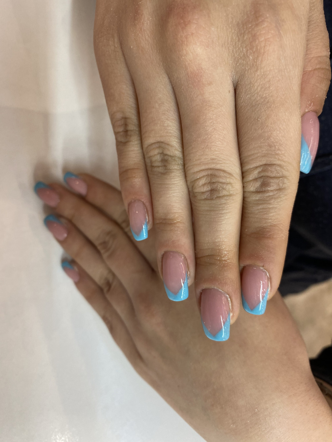 Izlivanje noktiju gelom + french - Alfaparf Nails, Beograd Izlivanje noktiju Nokti Izlivanje noktiju, Beograd, Karaburma, Višnjička banja