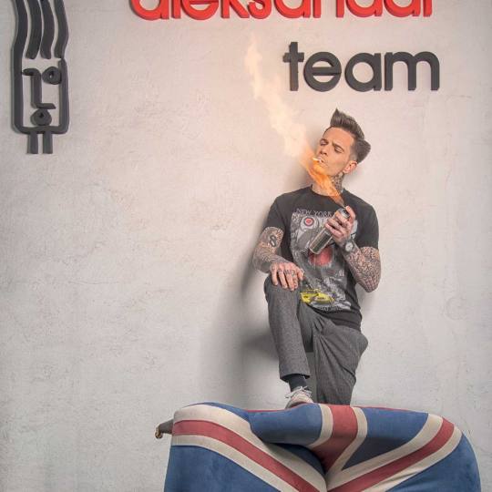 Aleksandar Team #beograd Muško šišanje Muško šišanje makazama + mašinicom - top stilista