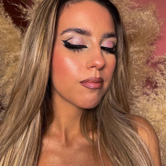 Drenovac Studio #beograd Make-up / šminkanje Profesionalno šminkanje + veštačke trepavice